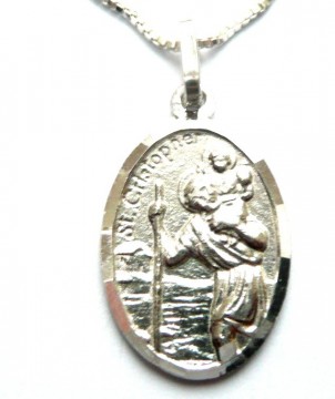 Vakker oval St Christopher medaljong i sølv.(A)