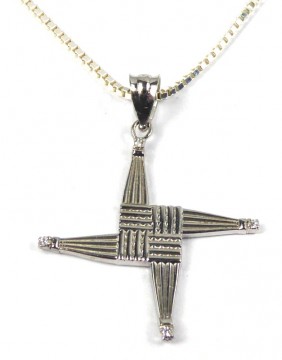 Sankta  Brigidas kors i sølv og med små smykkestener 
